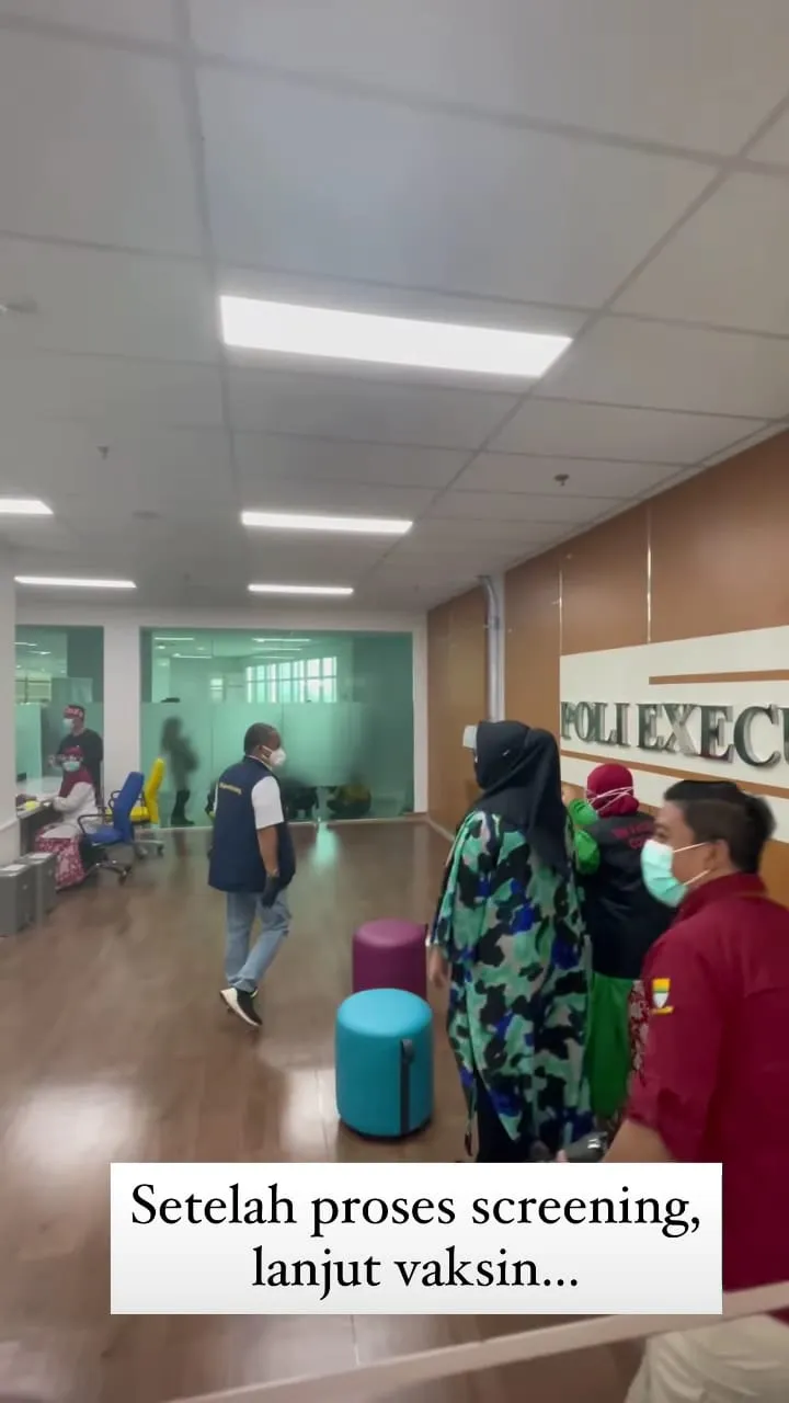 pengalaman risa suntik vaksin © Instagram pengalaman risa suntik vaksin © Instagram