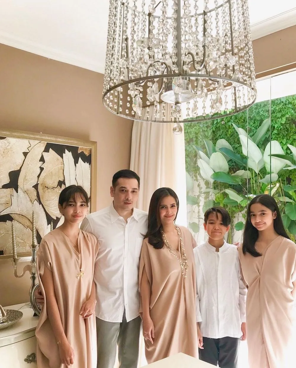 Potret terbaru anak Cut Tari © Instagram Potret terbaru anak Cut Tari © Instagram