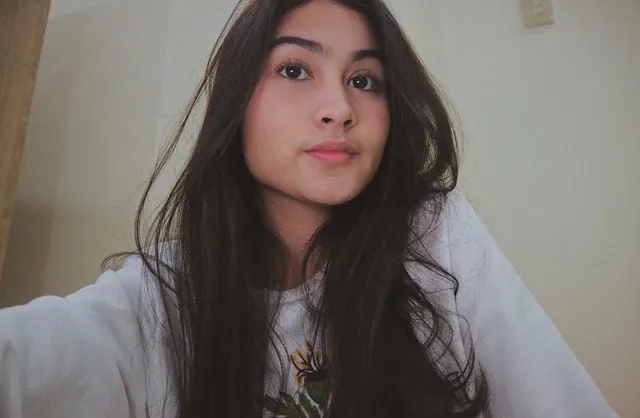 pesona putri Dwi Yan © Instagram