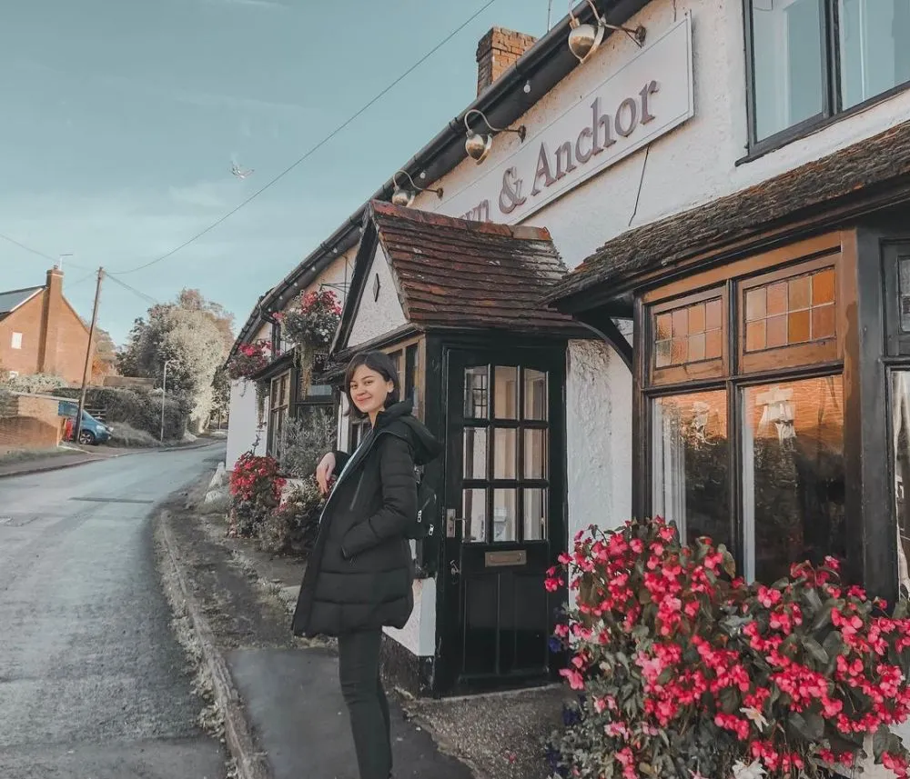 Pesinetron dengan rambut bob © Instagram Pesinetron dengan rambut bob © Instagram