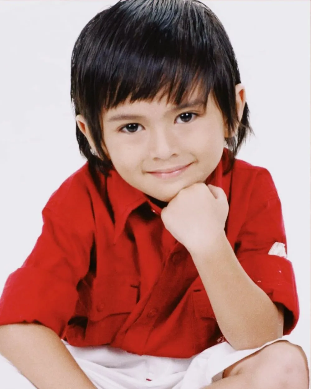 Transformasi gaya rambut Rey Bong © Instagram Transformasi gaya rambut Rey Bong © Instagram