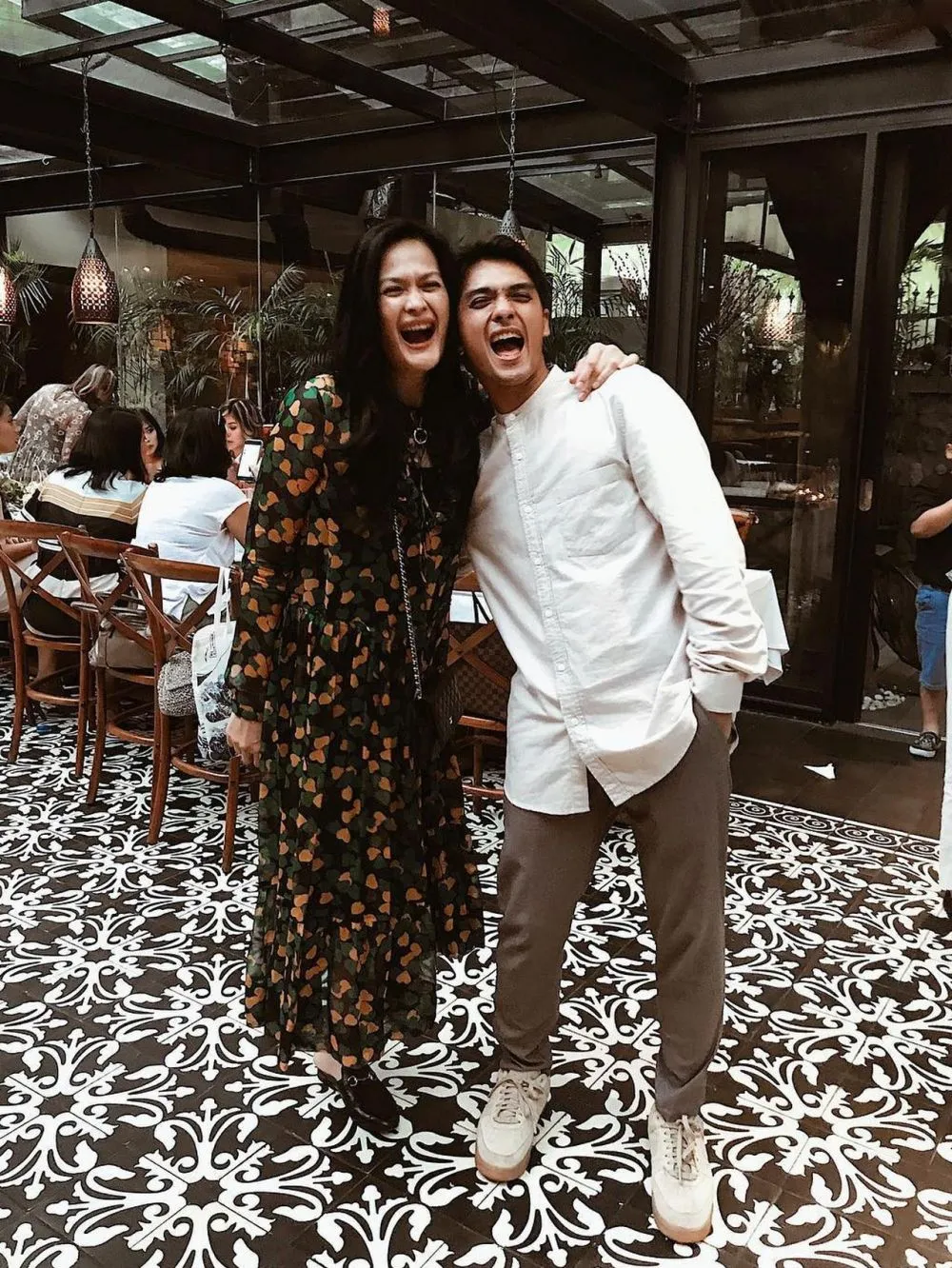 kebersamaan donna dan ricky harun © Instagram