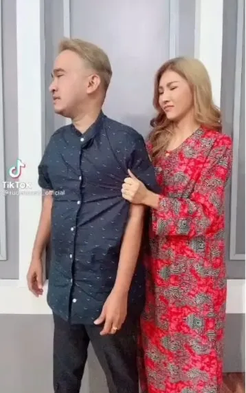 Sarwendah Ruben warna rambut © 2021 brilio.net Sarwendah Ruben warna rambut © 2021 brilio.net