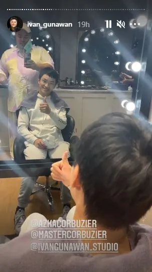 Azka Corbuzier di-make over Ivan Gunawan © Instagram Azka Corbuzier di-make over Ivan Gunawan © Instagram
