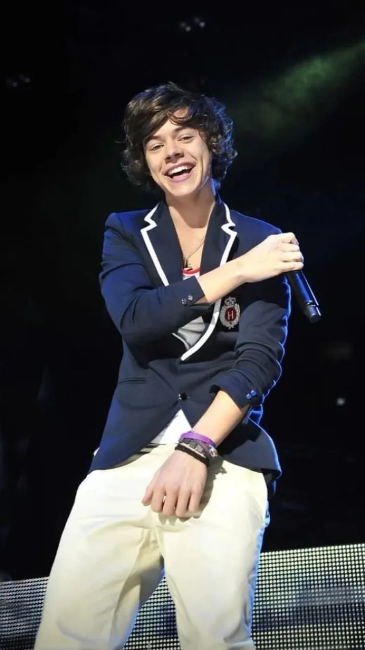 transformasi Harry Styles © Twitter