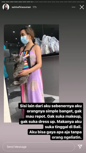 Salmafina beli baju di pasar Instagram Salmafina beli baju di pasar Instagram