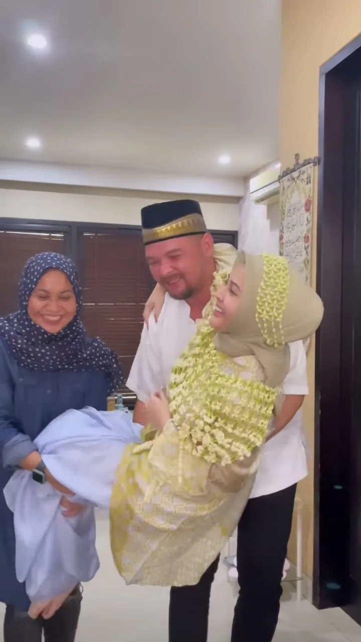 momen siraman kesha ratuliu © Instagram