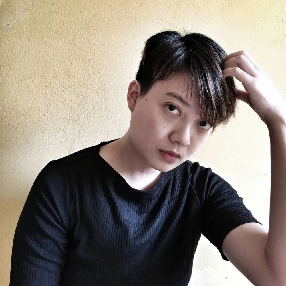 transformasi gaya rambut leony © Instagram