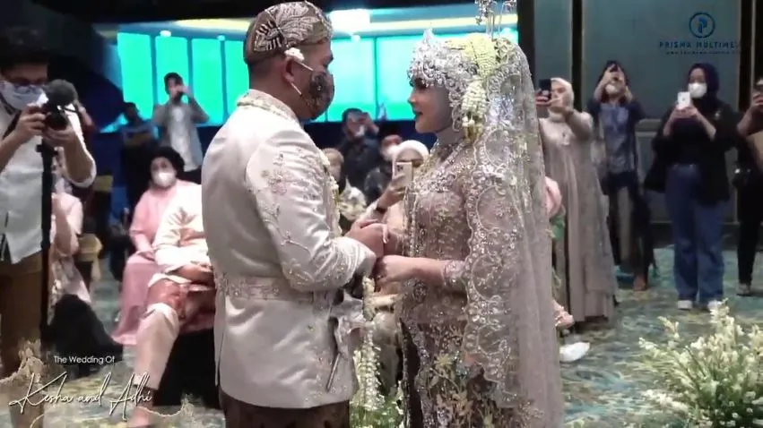 Momen akad nikah Kesha Ratuliu © Instagram & YouTube