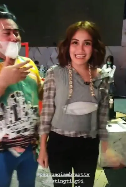 Ayu Ting Ting rambut baru © Instagram Ayu Ting Ting rambut baru © Instagram