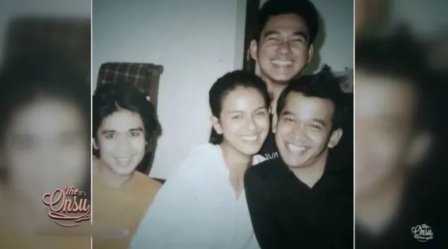 Ruben Onsu ziarah ke makam Olga © YouTube