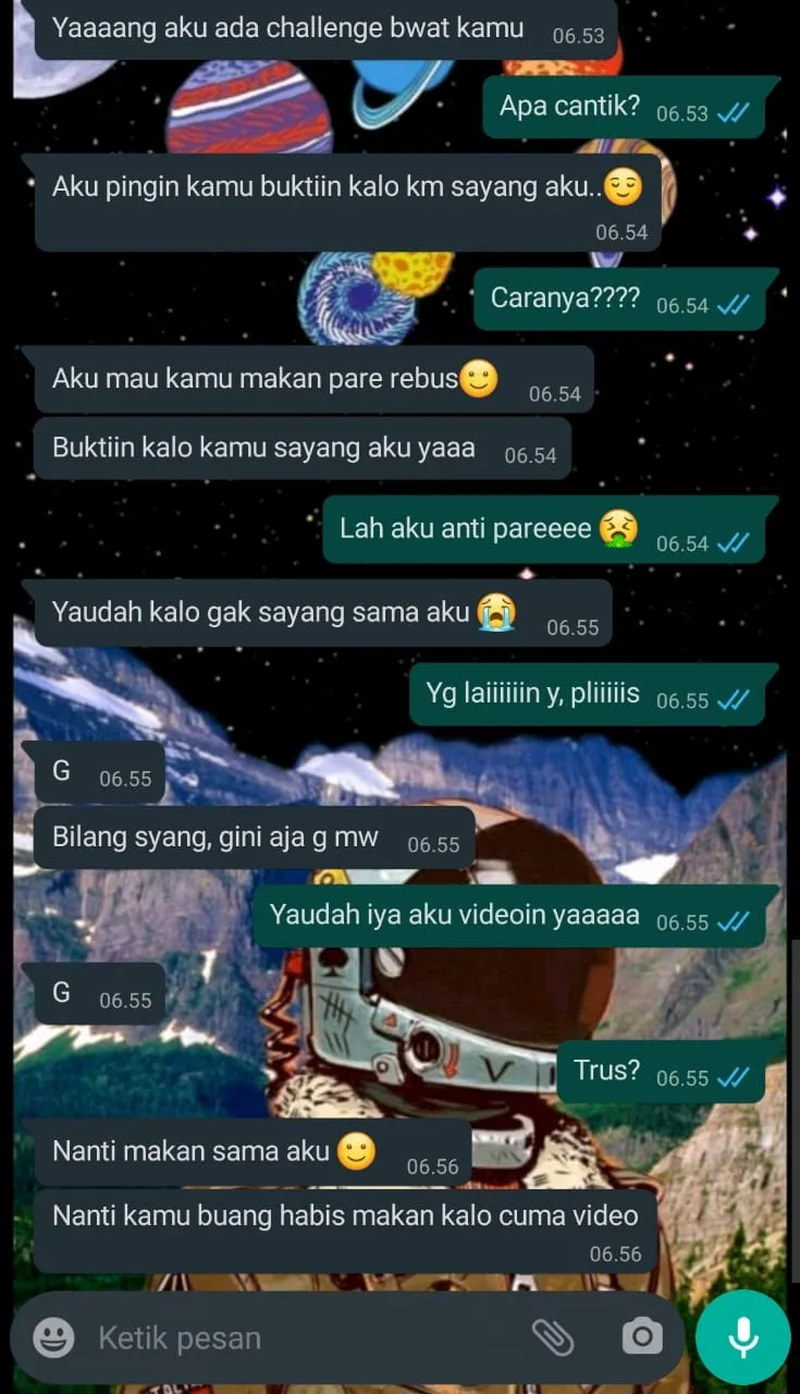 chat permintaan absurd pacar Berbagai sumber