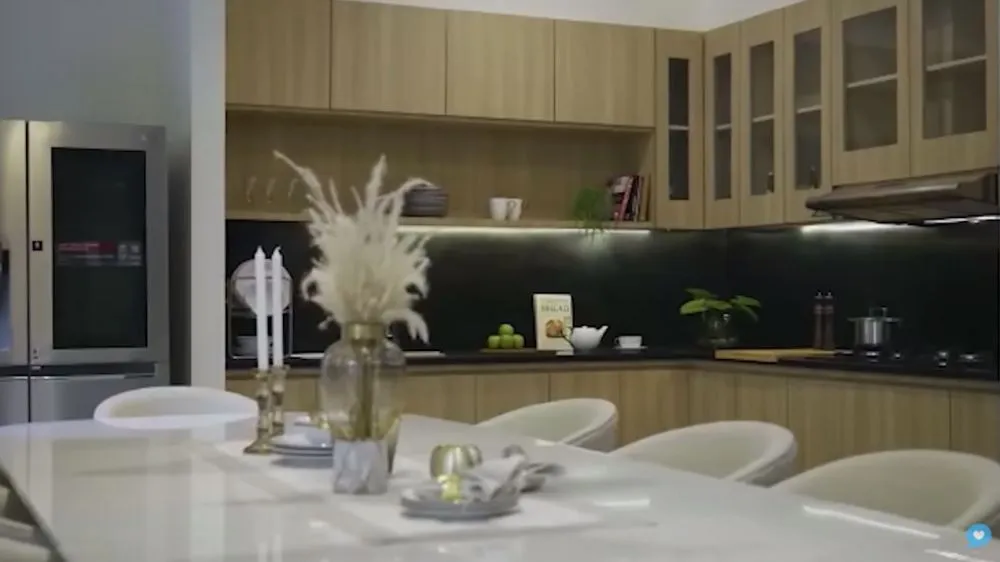 detail rumah Cut Meyriska © YouTube detail rumah Cut Meyriska © YouTube