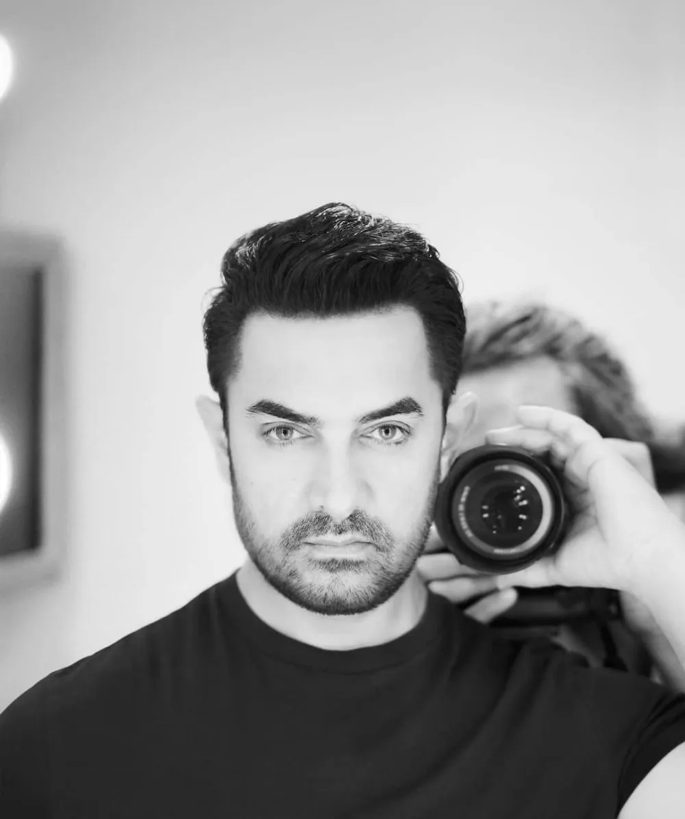 Potret lawas aktor Bollywood bermarga Khan Berbagai sumber Potret lawas aktor Bollywood bermarga Khan Berbagai sumber