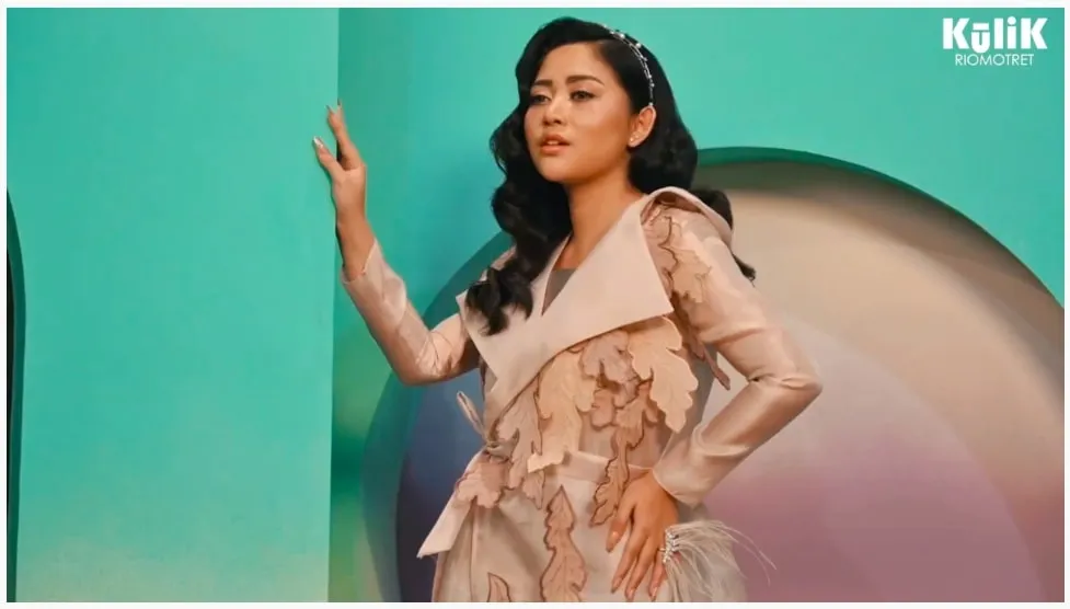 pemotretan teranyar Rachel Vennya © YouTube pemotretan teranyar Rachel Vennya © YouTube