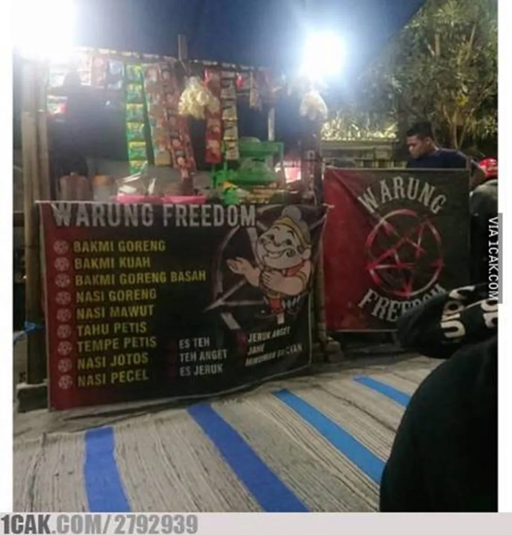 spanduk angkringan kocak © Berbagai Sumber spanduk angkringan kocak © Berbagai Sumber