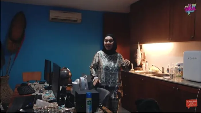 rumah Irish Bella kebanjiran © YouTube rumah Irish Bella kebanjiran © YouTube