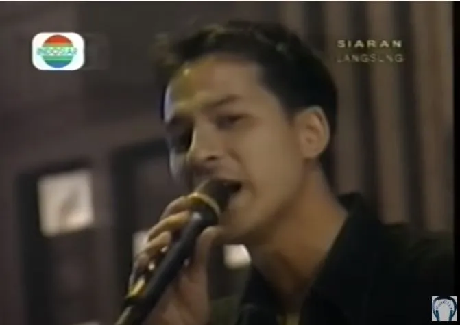 Ari Wibowo boyband © 2021 brilio.net Ari Wibowo boyband © 2021 brilio.net