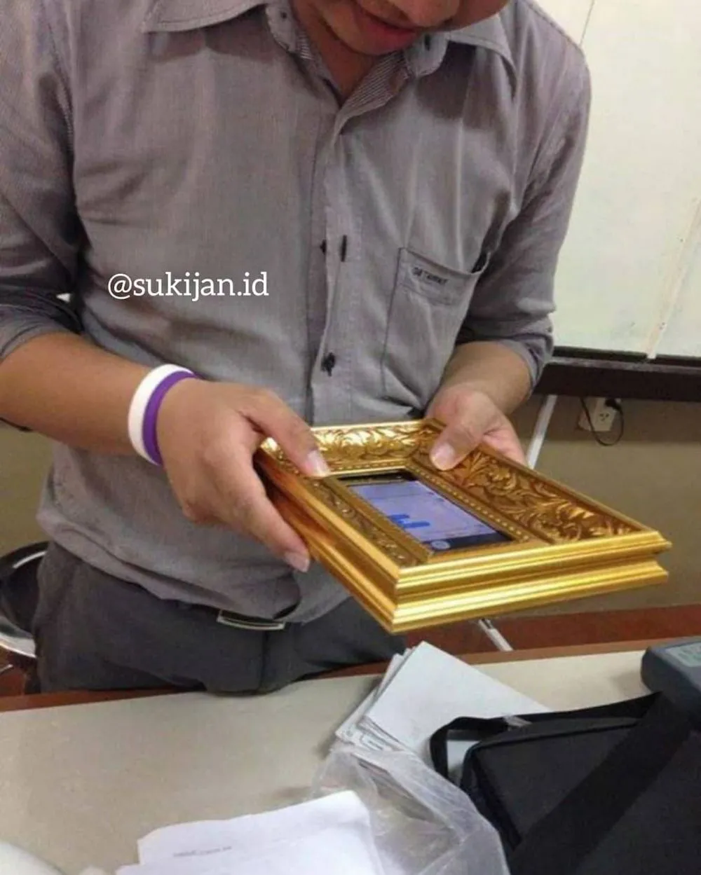 aksesori hp low budget © Berbagai Sumber aksesori hp low budget © Berbagai Sumber