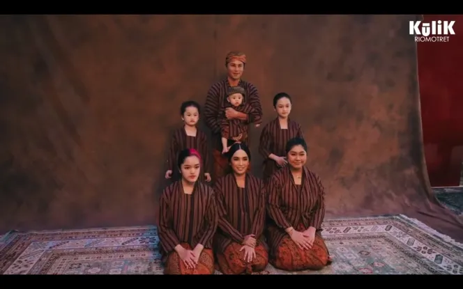 Pemotretan Ussy-Andhika konsep Jawa © Instagram