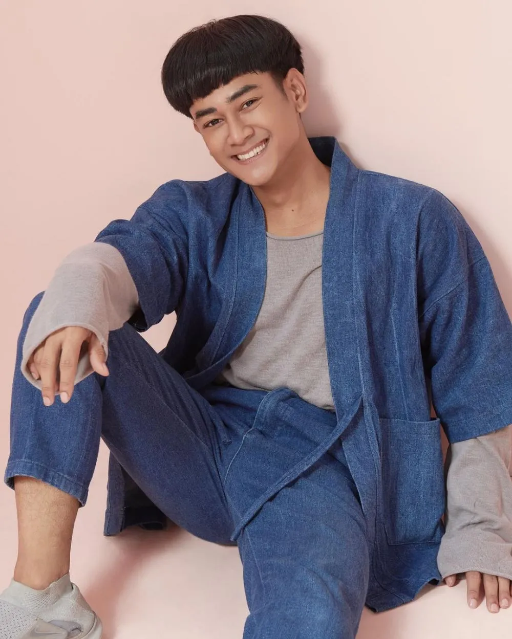 Potret transformasi gaya rambut Dwi Andhika © 2021 brilio.net Potret transformasi gaya rambut Dwi Andhika © 2021 brilio.net