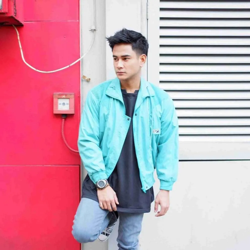 Potret transformasi gaya rambut Dwi Andhika © 2021 brilio.net Potret transformasi gaya rambut Dwi Andhika © 2021 brilio.net