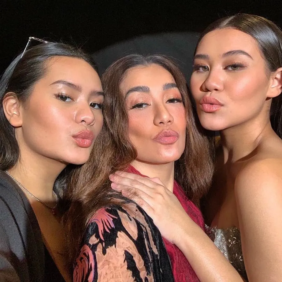 Penyanyi 90-an dan sang anak © Instagram Penyanyi 90-an dan sang anak © Instagram