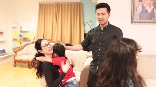 Momen ulang tahun Arumi Bachsin1 © 2021 brilio.net Momen ulang tahun Arumi Bachsin1 © 2021 brilio.net