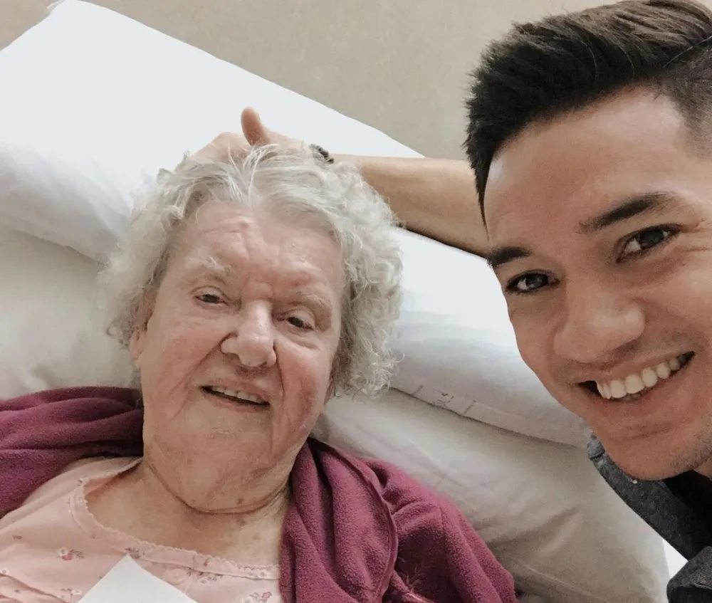 kebersamaan seleb dengan kakek nenek bule © 2021 brilio.net kebersamaan seleb dengan kakek nenek bule © 2021 brilio.net