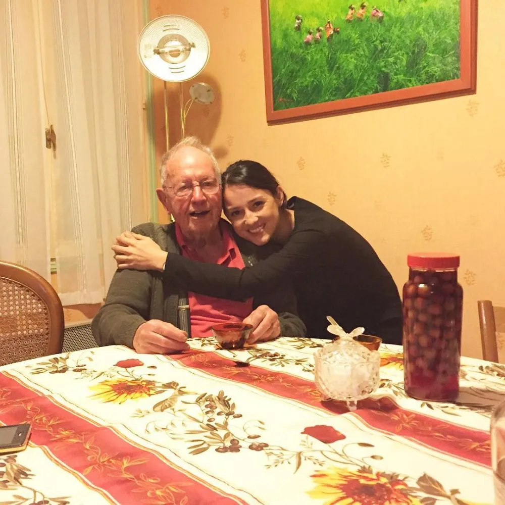 kebersamaan seleb dengan kakek nenek bule © 2021 brilio.net kebersamaan seleb dengan kakek nenek bule © 2021 brilio.net