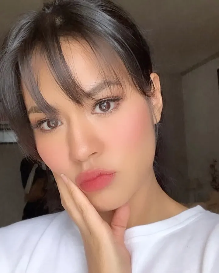 pesona penyanyi rambut poni © Instagram pesona penyanyi rambut poni © Instagram