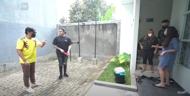 rumah Cristian Gonzales di Jakarta © 2021 brilio.net rumah Cristian Gonzales di Jakarta © 2021 brilio.net