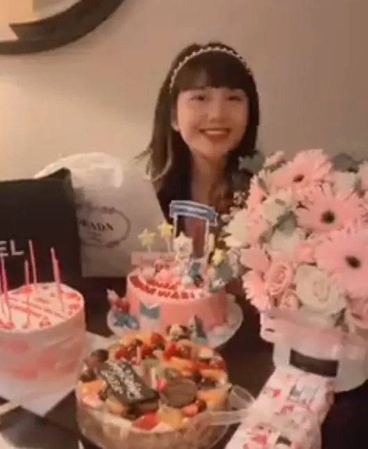 Ghea ultah ke-23 © Instagram Ghea ultah ke-23 © Instagram