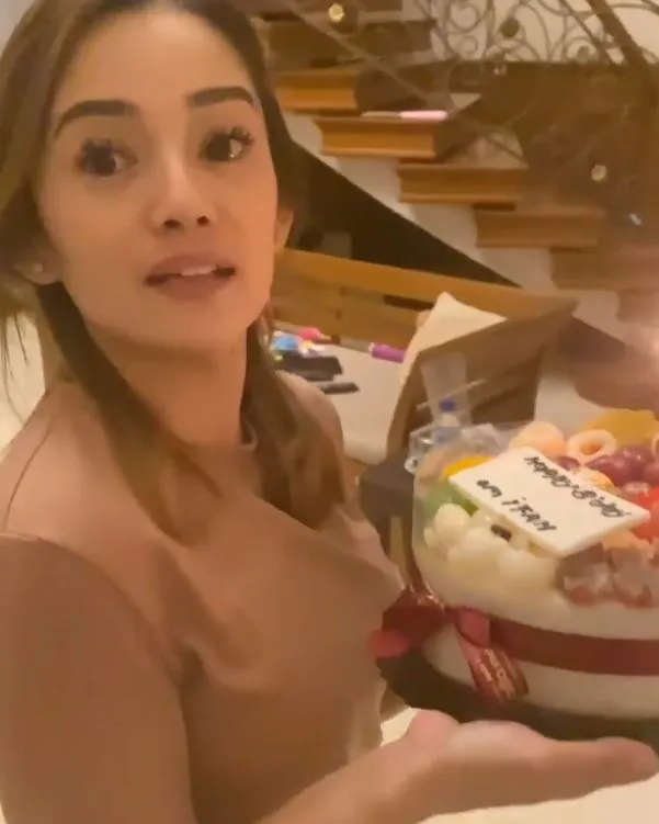 kejutan ultah Ifan SVT © Instagram kejutan ultah Ifan SVT © Instagram