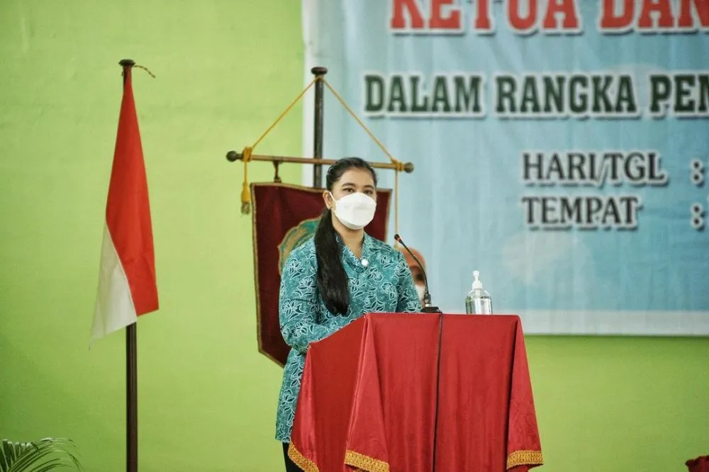 Kahiyang kunjungan kerja © Instagram Kahiyang kunjungan kerja © Instagram