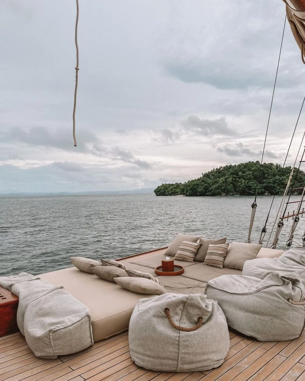 kapal pinisi yang disewa Nikita Willy  Instagram