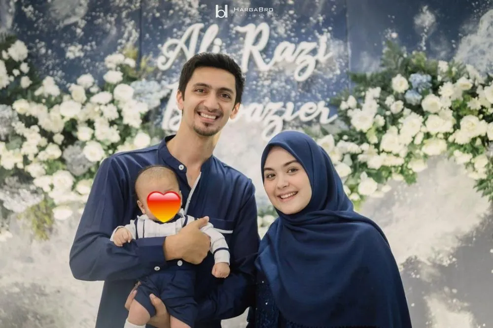 akikah putra vebby palwinta dan razi bawazier © Instagram akikah putra vebby palwinta dan razi bawazier © Instagram