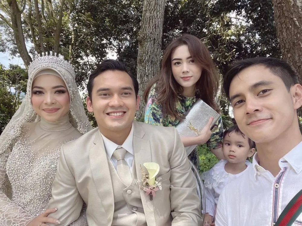momen resepsi ikbal fauzi ikatan cinta © Instagram