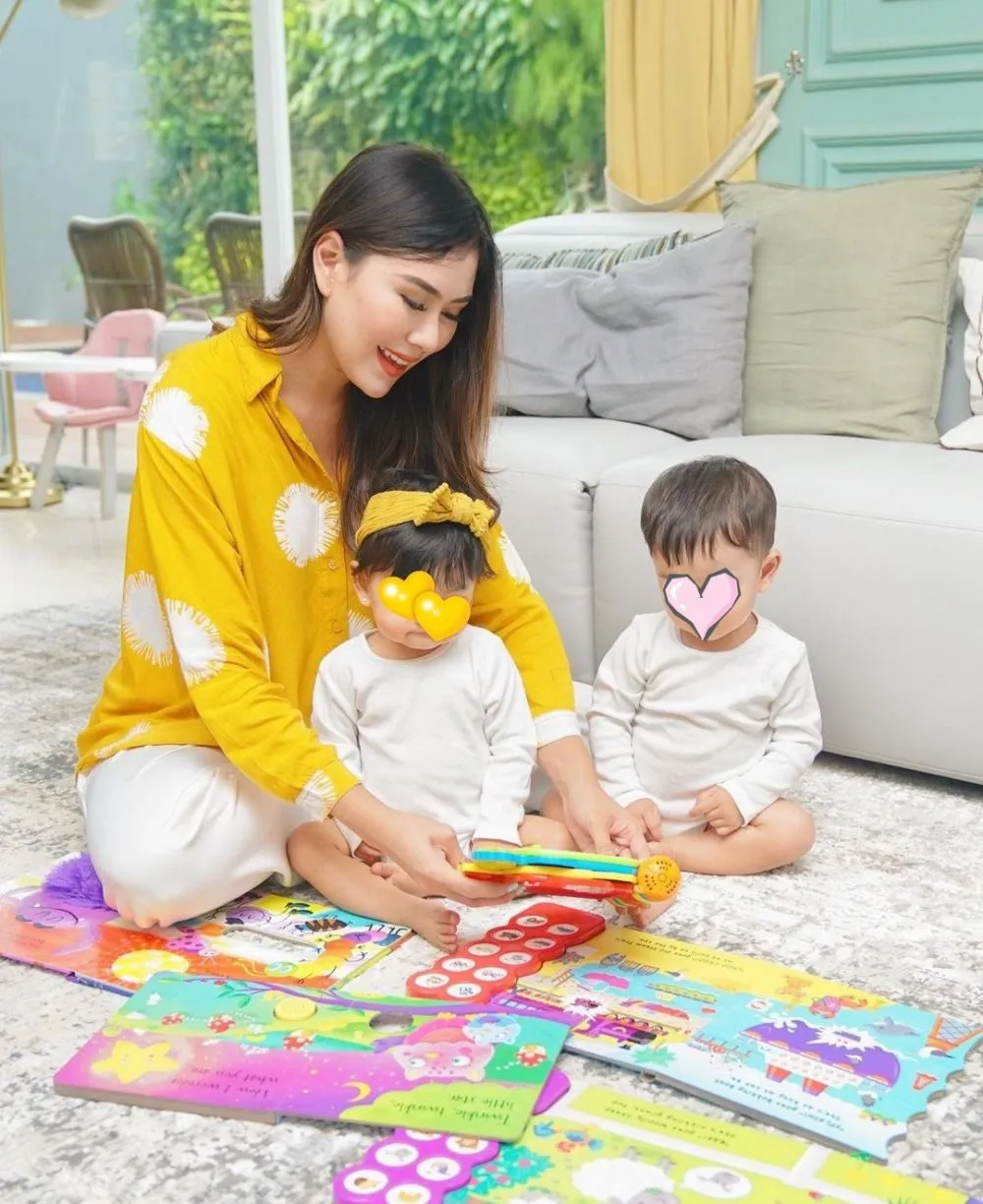 Syahnaz Sadiqah daftarkan sekolah © 2021 brilio.net