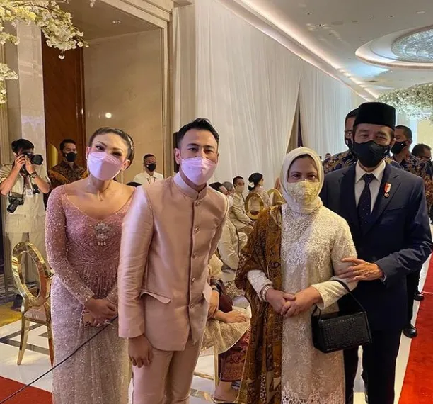 gaya iriana kondangan istimewa