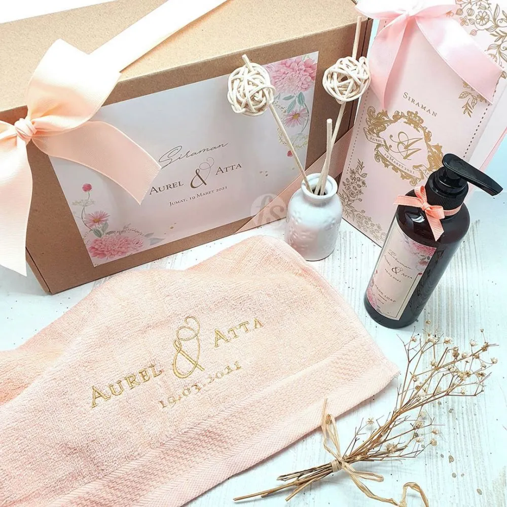 suvenir rangkaian acara Atta Aurel © 2021 brilio.net suvenir rangkaian acara Atta Aurel © 2021 brilio.net