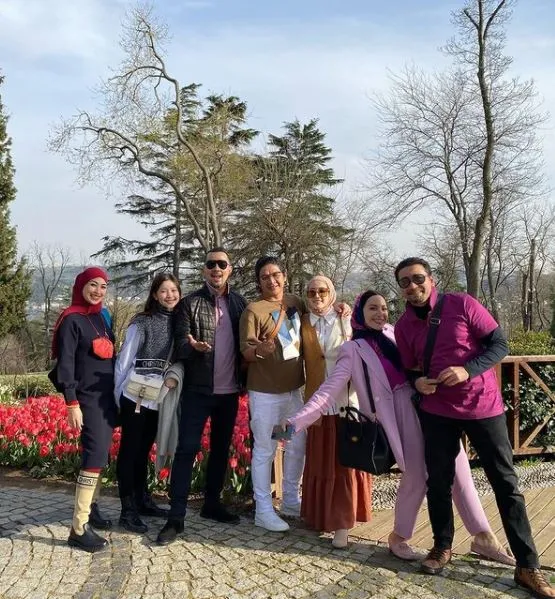 Liburan di turki pasha dan teman artis Instagram Liburan di turki pasha dan teman artis Instagram