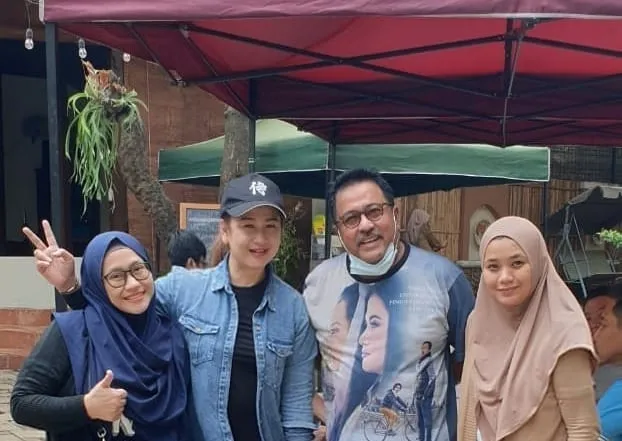 potret warung doel © Instagram