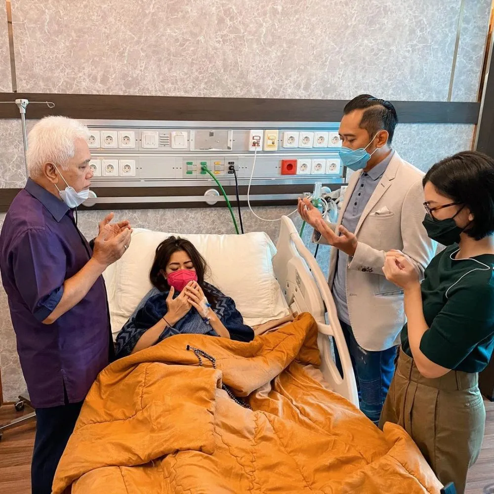 Aliya Rajasa operasi empedu © Instagram Aliya Rajasa operasi empedu © Instagram