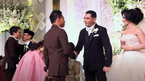 seleb ganteng datang ke pernikahan mantan © 2021 brilio.net