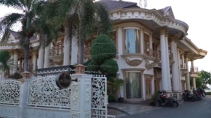 detail restoran Muzdalifah © 2021 brilio.net detail restoran Muzdalifah © 2021 brilio.net