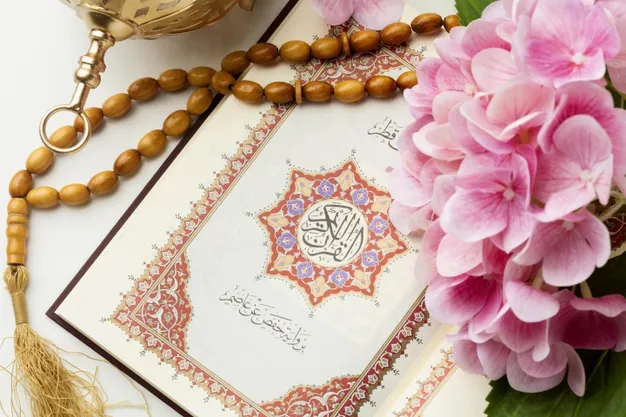 Bacaan surat Yasin dan artinya © freepik.com