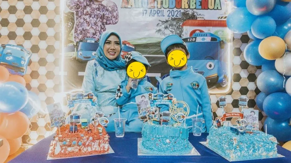 ultah anak rey utami ketiga © Instagram ultah anak rey utami ketiga © Instagram