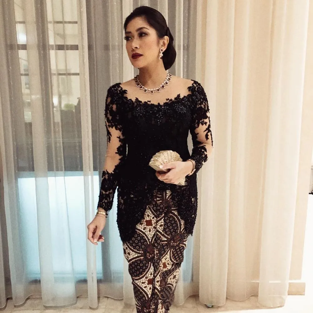 annisa aliya kebaya © Instagram annisa aliya kebaya © Instagram
