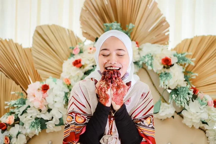 pengantin tangan bengkak © Instagram